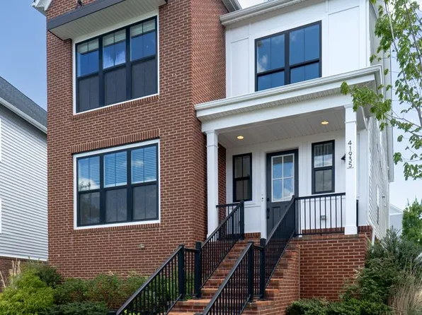 41935 Spring Air Dr, Ashburn, VA 20148