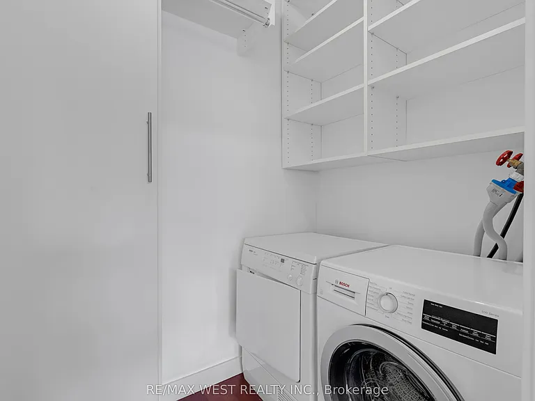 42 Camden St #303 — Photo 23