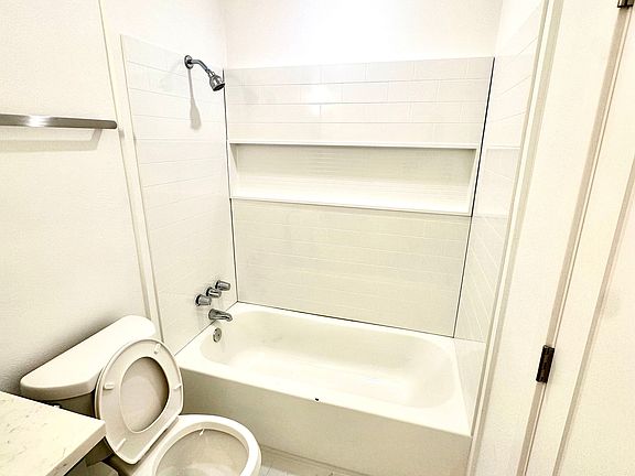 4th image of 5530 Bonner Ave APT 2