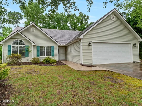 750 Oak Branches Close SE, Belville, NC 28451