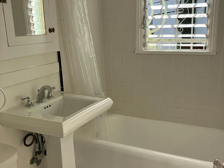 6864 Bonita Ter #200 — Photo 24