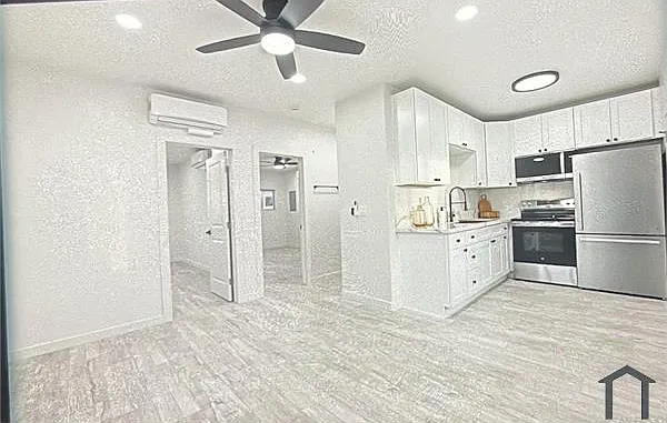 564 Guava Ave — Photo 5