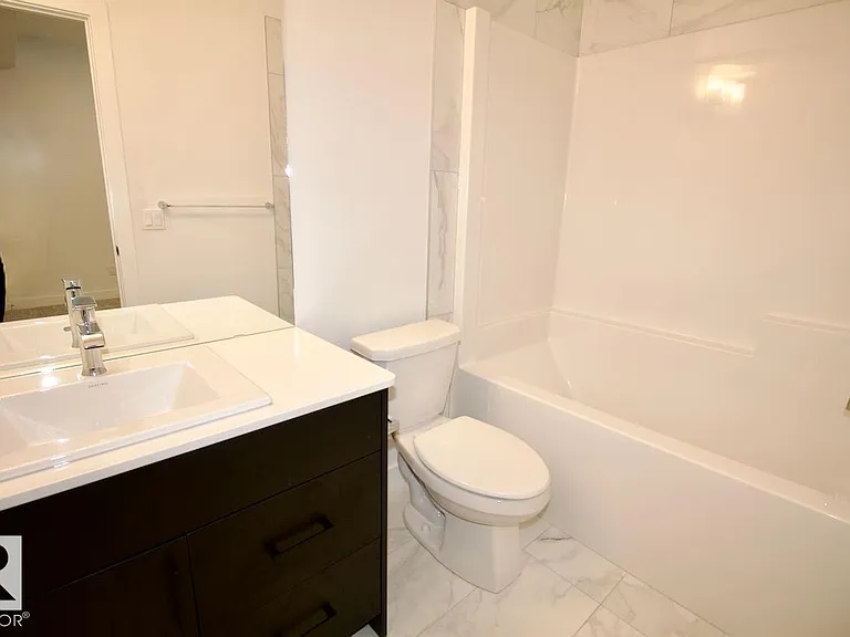 3864 Chrustawka Pl SW — Photo 7