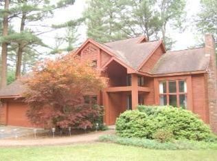 10 Pine Ridge Ln, Mansfield Center, CT 06250