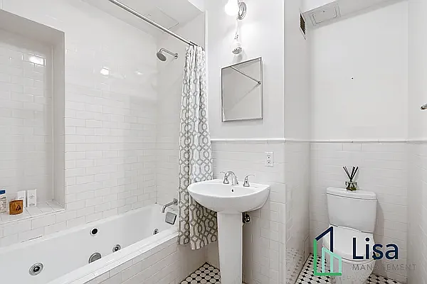 Rented by Owner | media 8