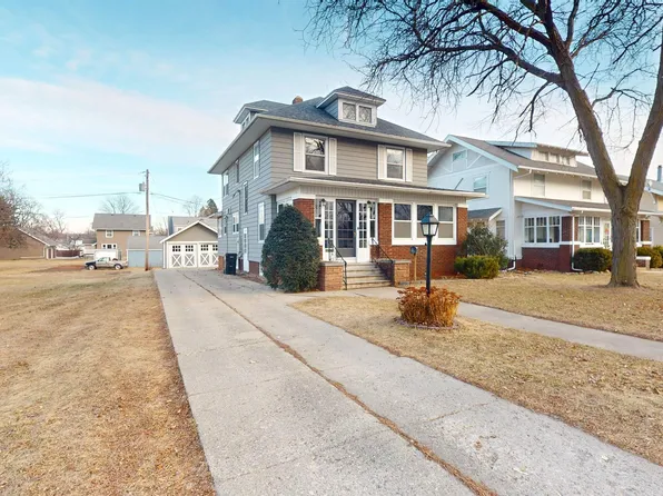 602 N Roosevelt Ave, Cherokee, IA 51012