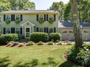 395 Old Farm Rd, Franklin, MA 02038