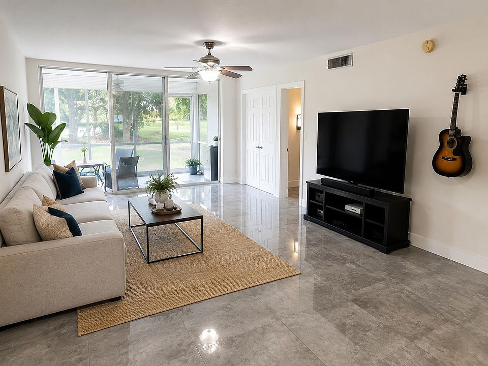 1st image of 575 Oaks Lane #109