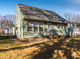 1451 34th St, Moline, IL 61265