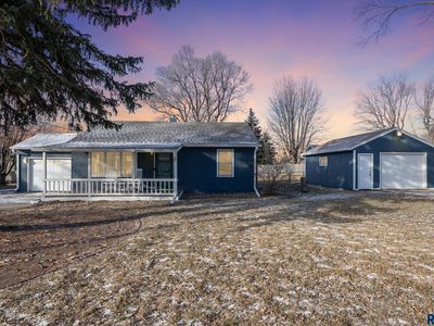 223 N La Mesa Dr, Sioux Falls, SD, 57107