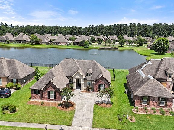 2nd image of 4927 Woodstock Way Dr