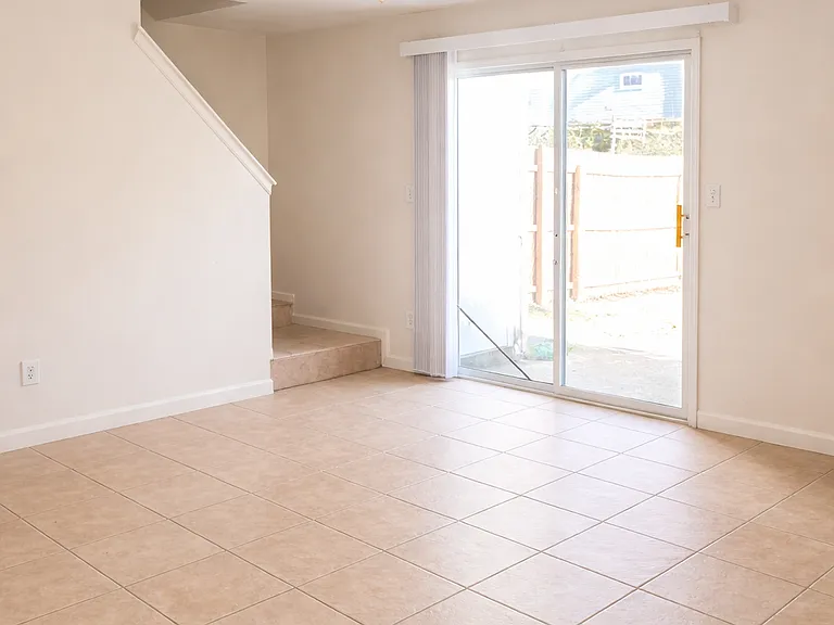305 Civil Ct #F — Photo 8
