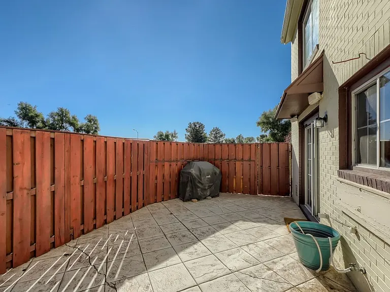 1120 Tam O Shanter — Photo 13