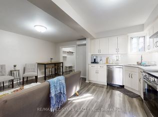 1074 Bloor St W #2, Toronto, ON M6H 1M6