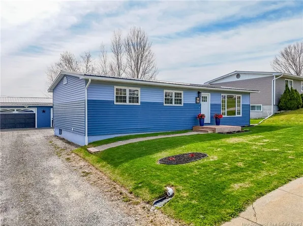 14 Pugsley St, Nackawic, NB E6G 1B2