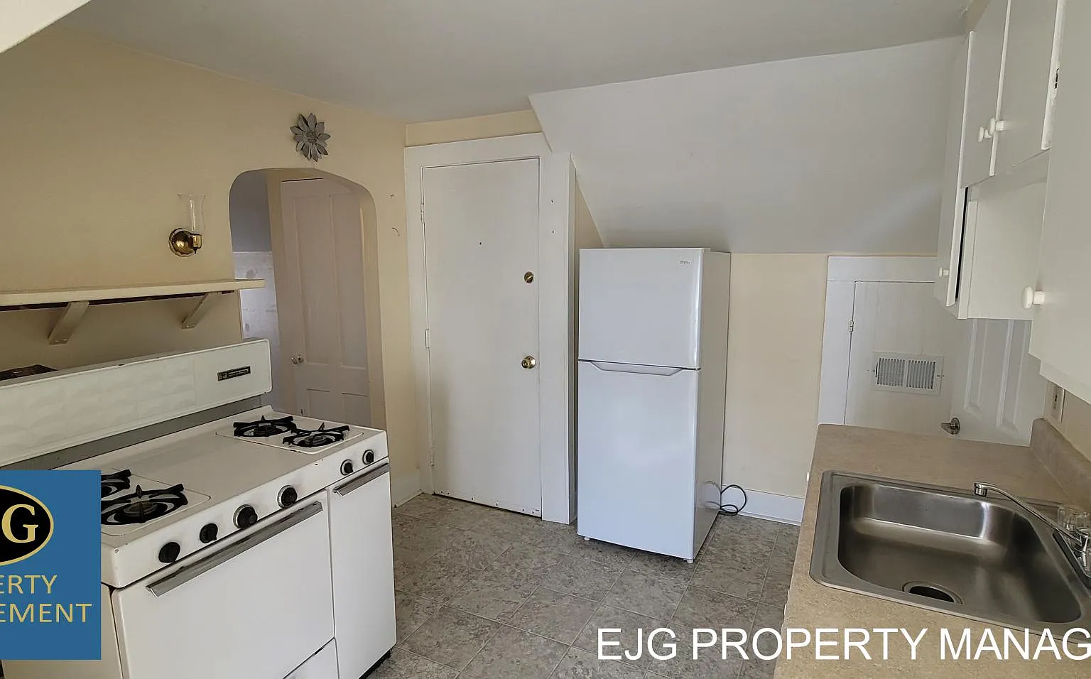 1 bed, $1,200 — Photo 1