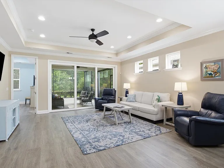 432 Summertime Pl — Photo 11