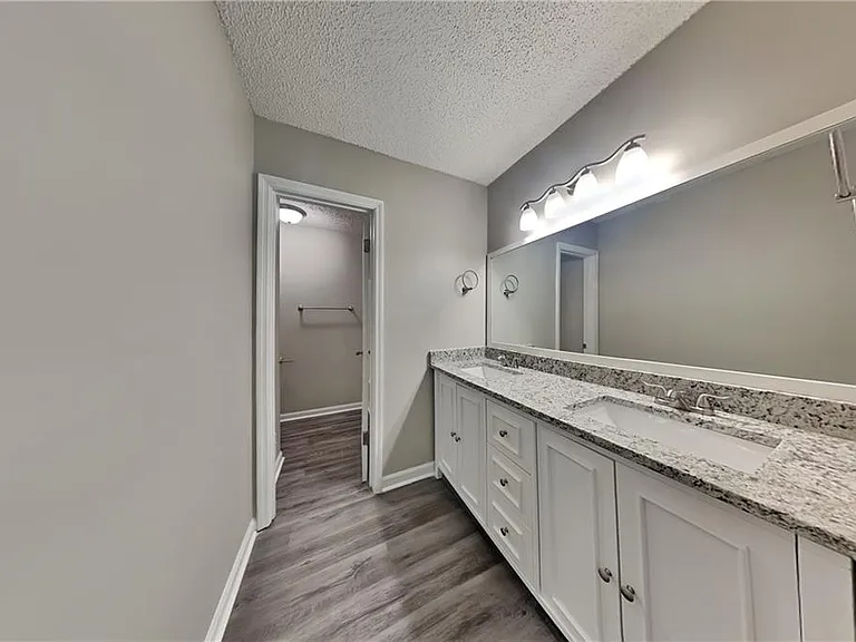 4523 Hickory Grove Dr NW — Photo 9