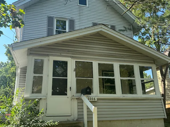 2206 SW 25th St, Akron, OH 44314