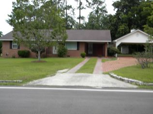 102 S Second Ave, Mc Rae Helena, GA 31055