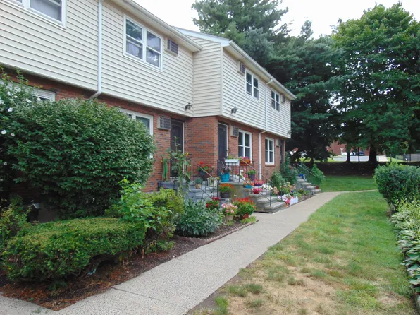 119 Blackstone Village #119, Meriden, CT 06450