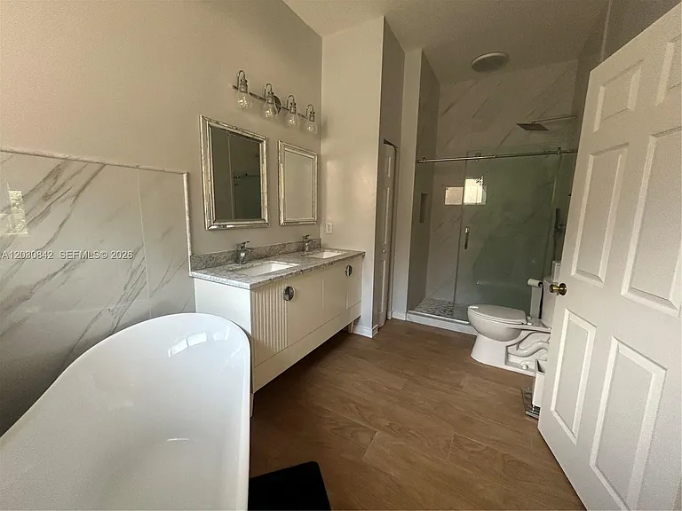 3073 SW 140th Ave — Photo 10