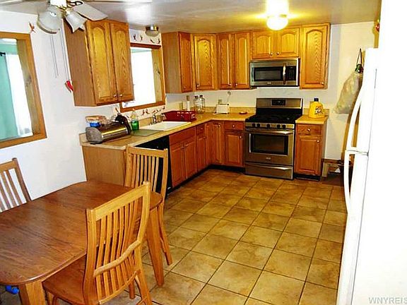 4th image of 6449 Putnam Dr
