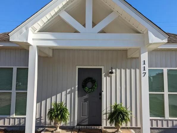 113 Edgefield Rd, Dothan, AL 36305