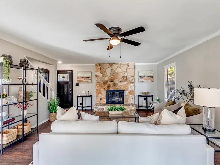 12901 Lamplight Village Ave — Photo 6