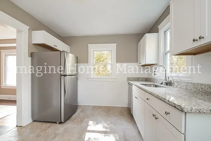 1310 Westlake Ave — Photo 6