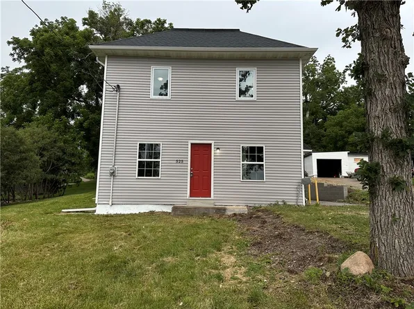 525 2nd St, Kellogg, IA 50135
