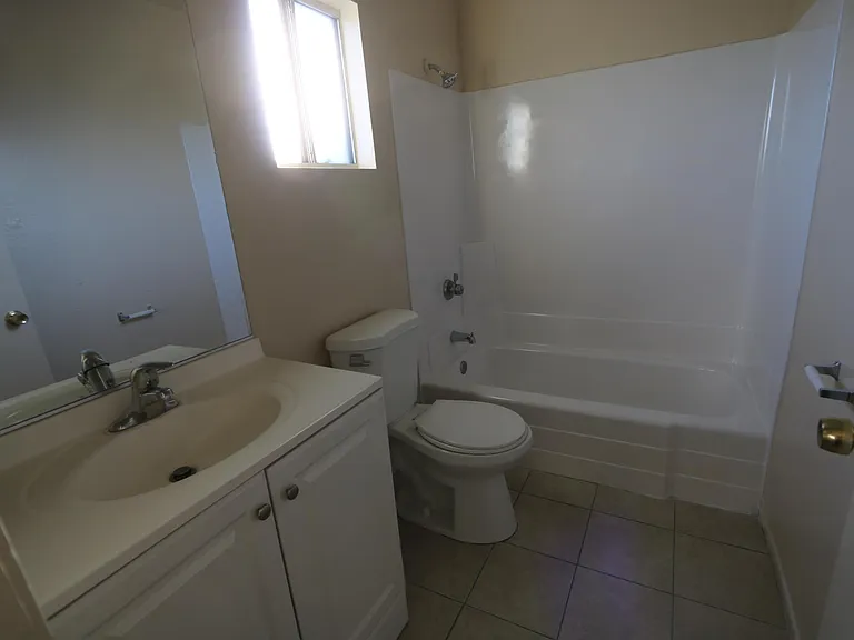 16722 Sims Ln #4 — Photo 4