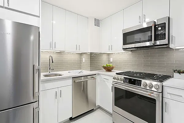 Sold by Cian K Connor, LREB | media 26