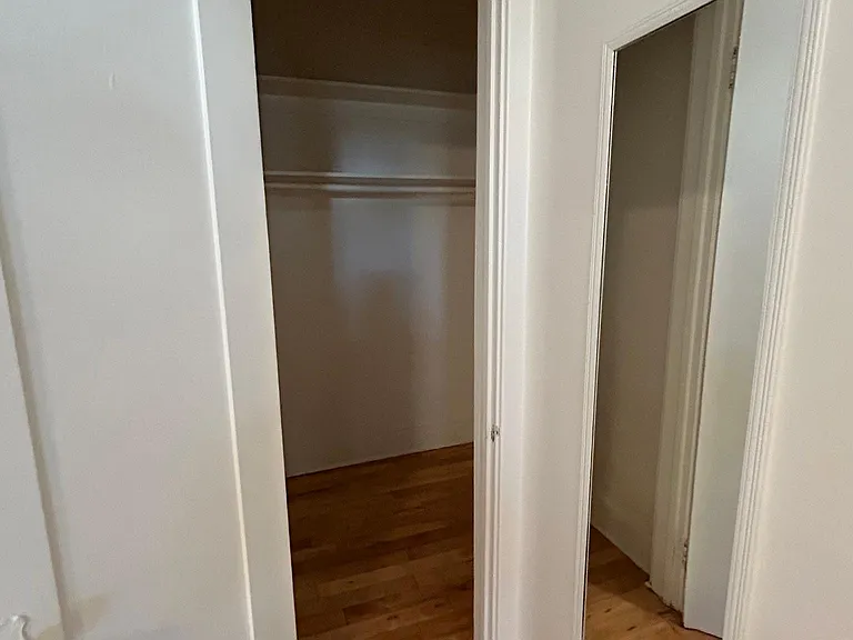 836 S Park View St #6 — Photo 10