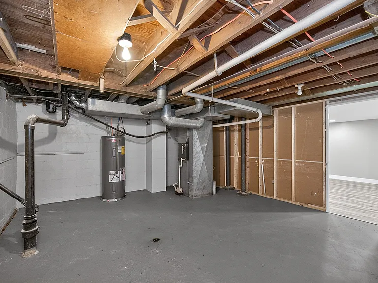 2804 Yankee Rd — Photo 30