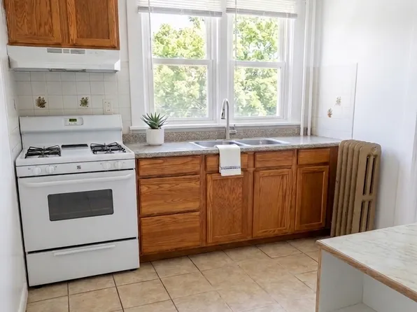 51 Russell Rd #1, Albany, NY 12203