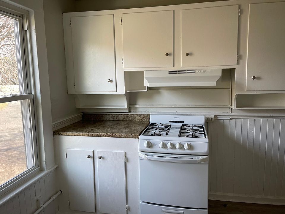 1st image of 249 Hubbard St #2