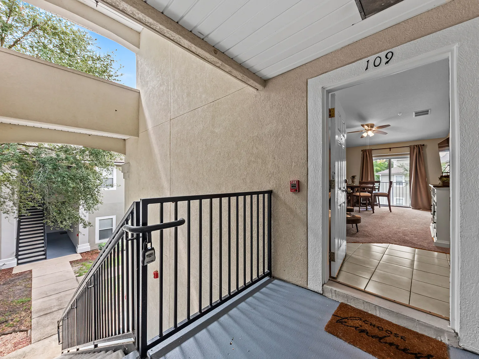3 bed, 1335 sqft, $1,299 — Photo 4