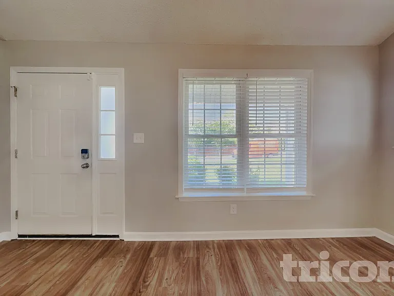 2112 Saponi Village Ct — Photo 3
