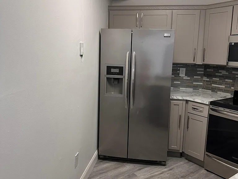 9419 Fontainebleau Blvd #107 — Photo 46