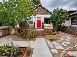 9121 SE Reedway St, Portland, OR 97266