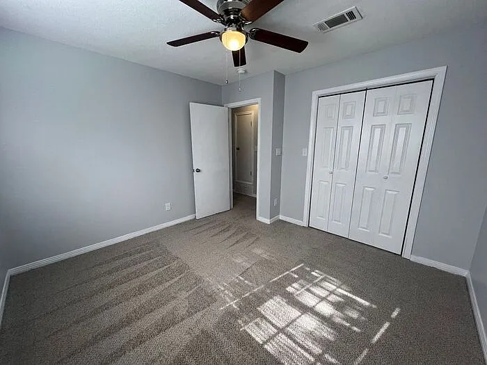 405 Schubert Dr #C — Photo 12