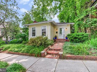 3419 30th St NW, Washington, DC 20008