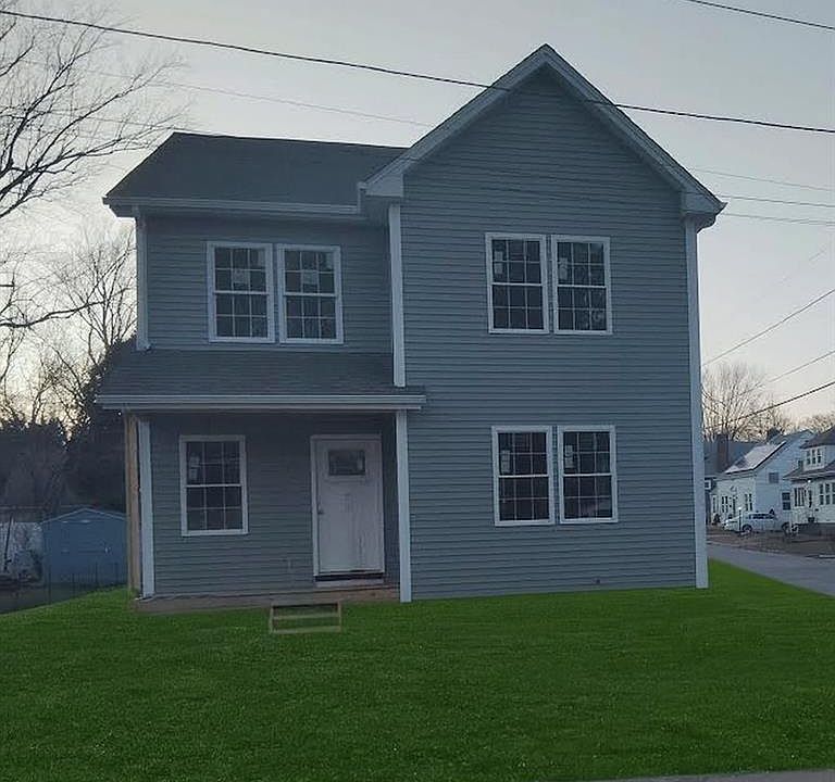 1st image of 25 Arnold St E