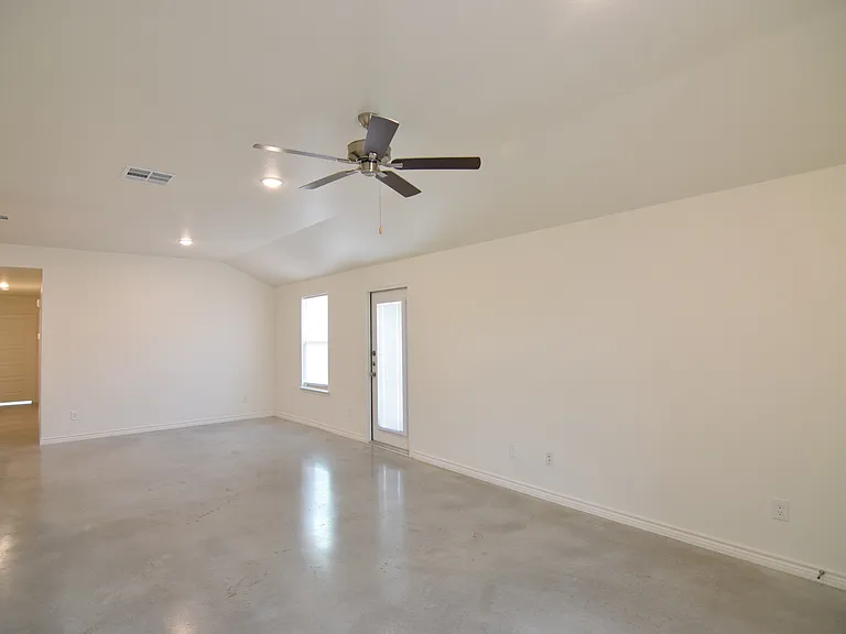 129 Wind Ridge Dr, Copperas Cove — Photo 5