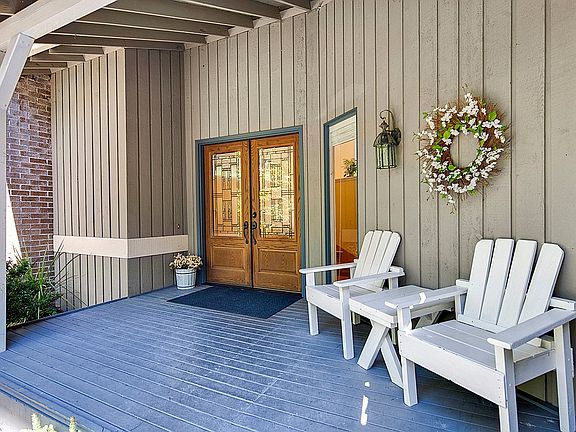 2nd image of 150 Aires Pl NW