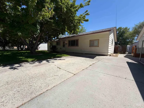 160 S 11 E, Mountain Home, ID 83647