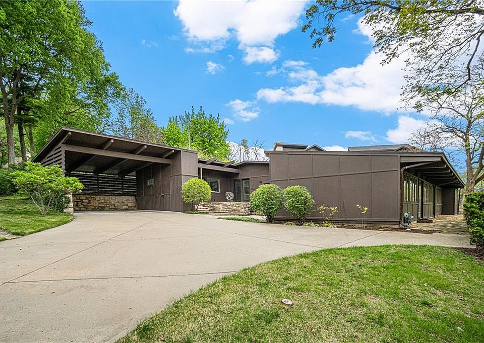 2400 W 86th Ter, Leawood, KS 66206 | Zillow