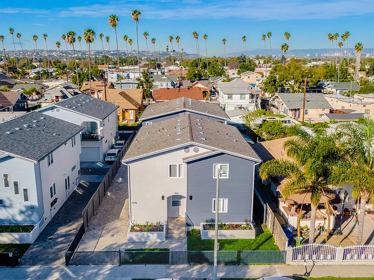 3913 Brighton Ave — Photo 47