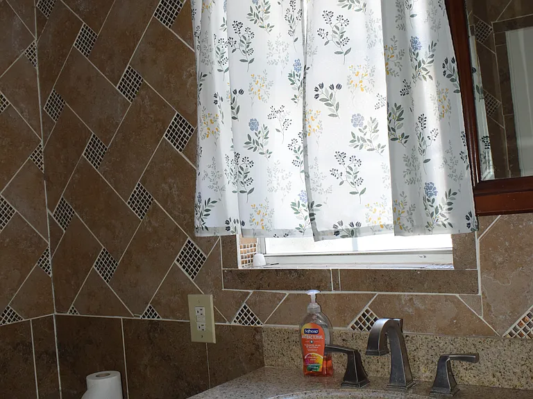 3326 Obenchain St — Photo 10